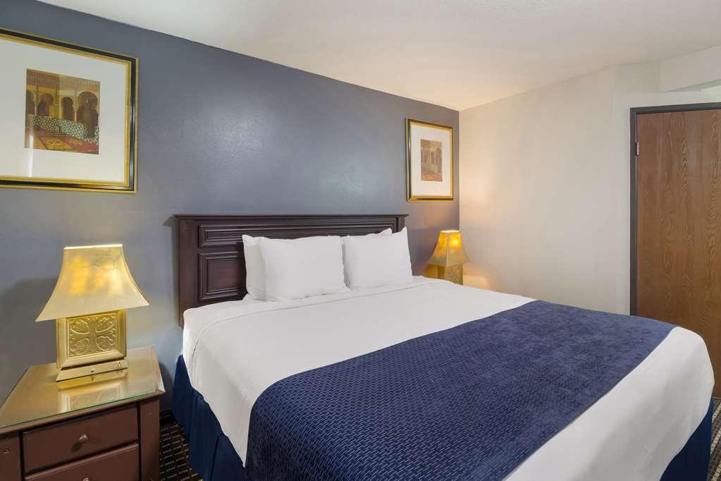 Rodeway Inn Houston North Greenspoint Quarto foto